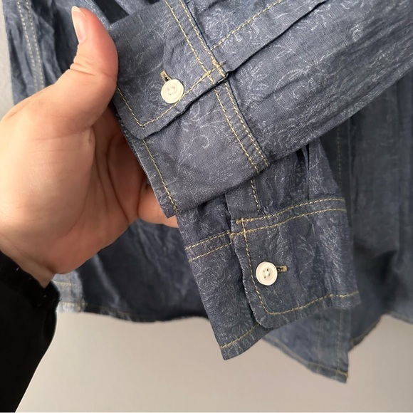 Weatherproof Chambray Button Down Top | Blue Chambray - Picture 8 of 10